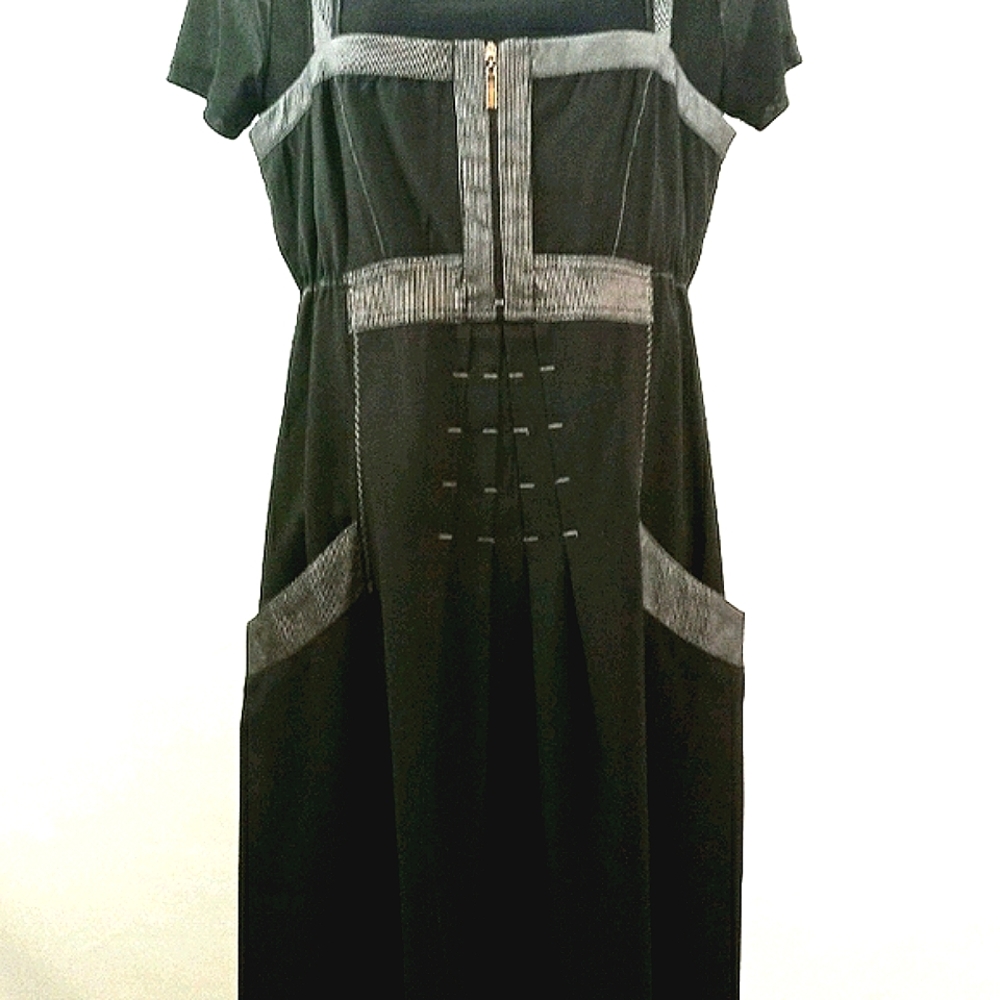 Dzhavael Couture Designer Minimalist Black/Gray Short Sleeve Bib Dress Medium